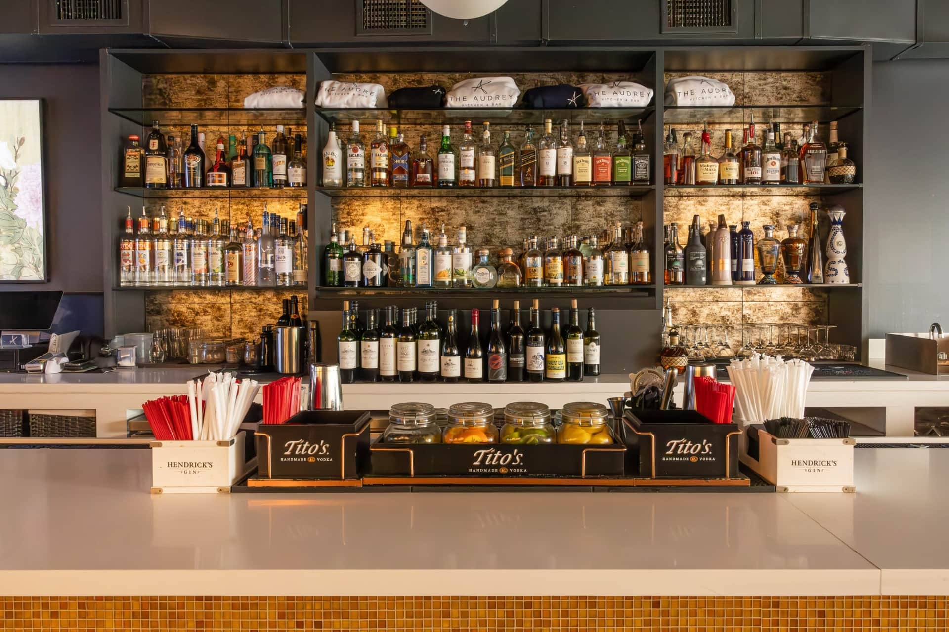 Counter and kitchen
